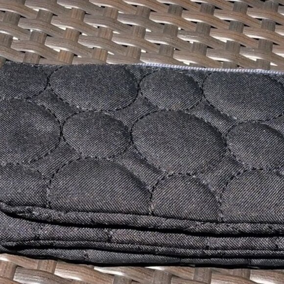 "Vary You" Thirty One organizer/Wristlet/Wallet - Picture 3 of 11